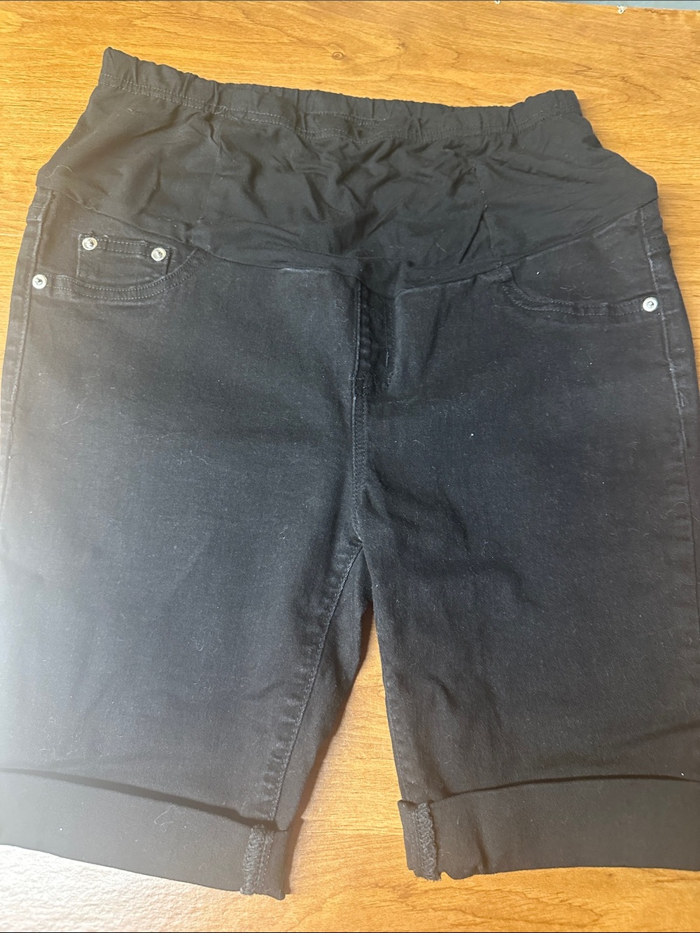 SHEIN Black Maternity Denim Bermuda Shorts with Elastic Panel